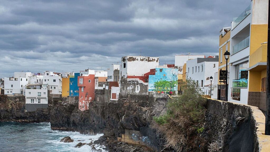 El Estado limita la competencia canaria del litoral y se reserva el deslinde costero